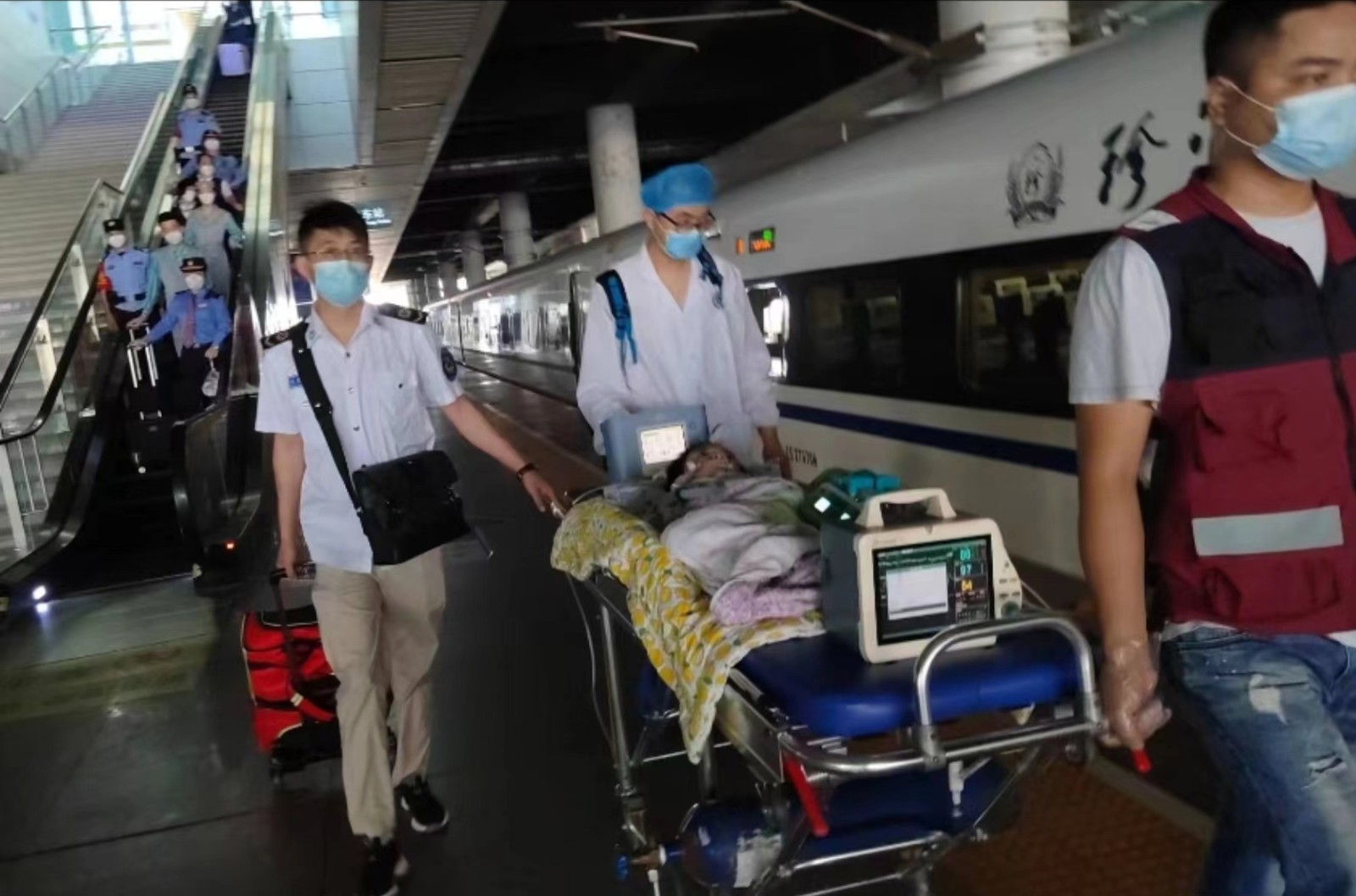 安仁县高铁转运公司